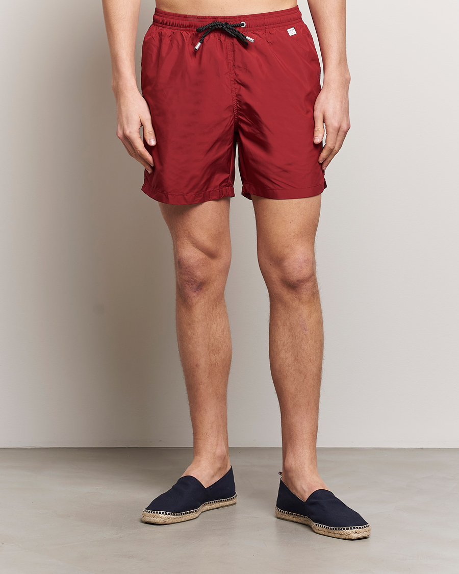 Men | Swimwear | MC2 Saint Barth | Pantone Swim Shorts 45 Bordeaux