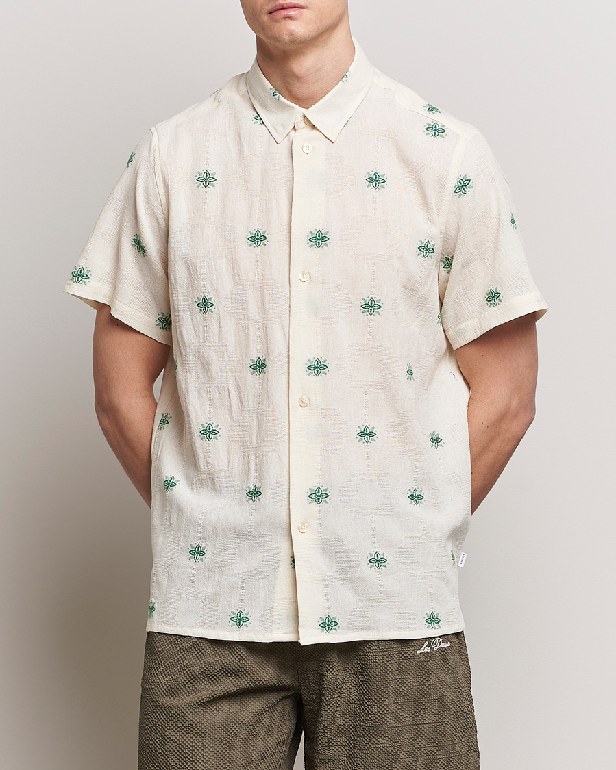Men | Shirts | LES DEUX | Ira Short Sleeve Embroidery Cotton Shirt Ivory