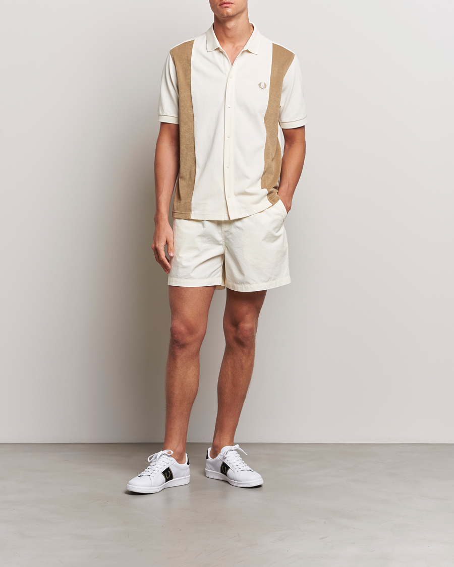 Men | Shirts | Fred Perry | Towelling Panel Polo Short Sleeve Shirt Ecru