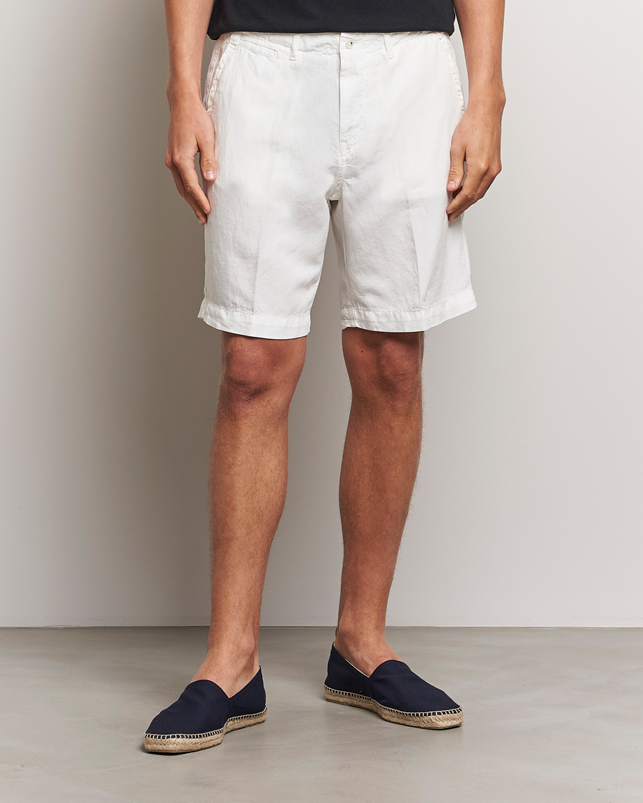 Men | Clothing | Oscar Jacobson | Poggio Washed Linen Shorts White