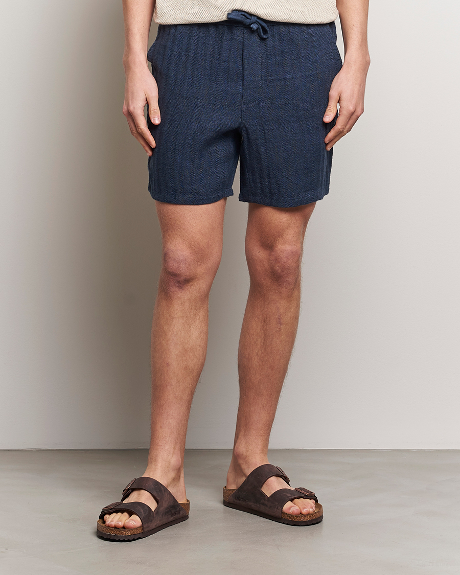 Men | Shorts | A Day's March | Ipu Herringbone Linen Drawstring Shorts Indigo Blue