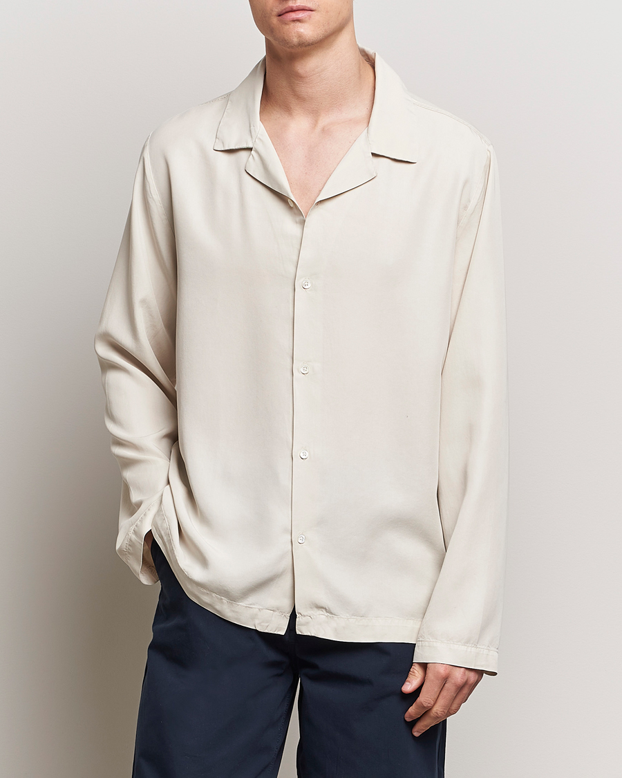 Men |  | A Day's March | Chase Camp Collar Lyocell Shirt Oyster