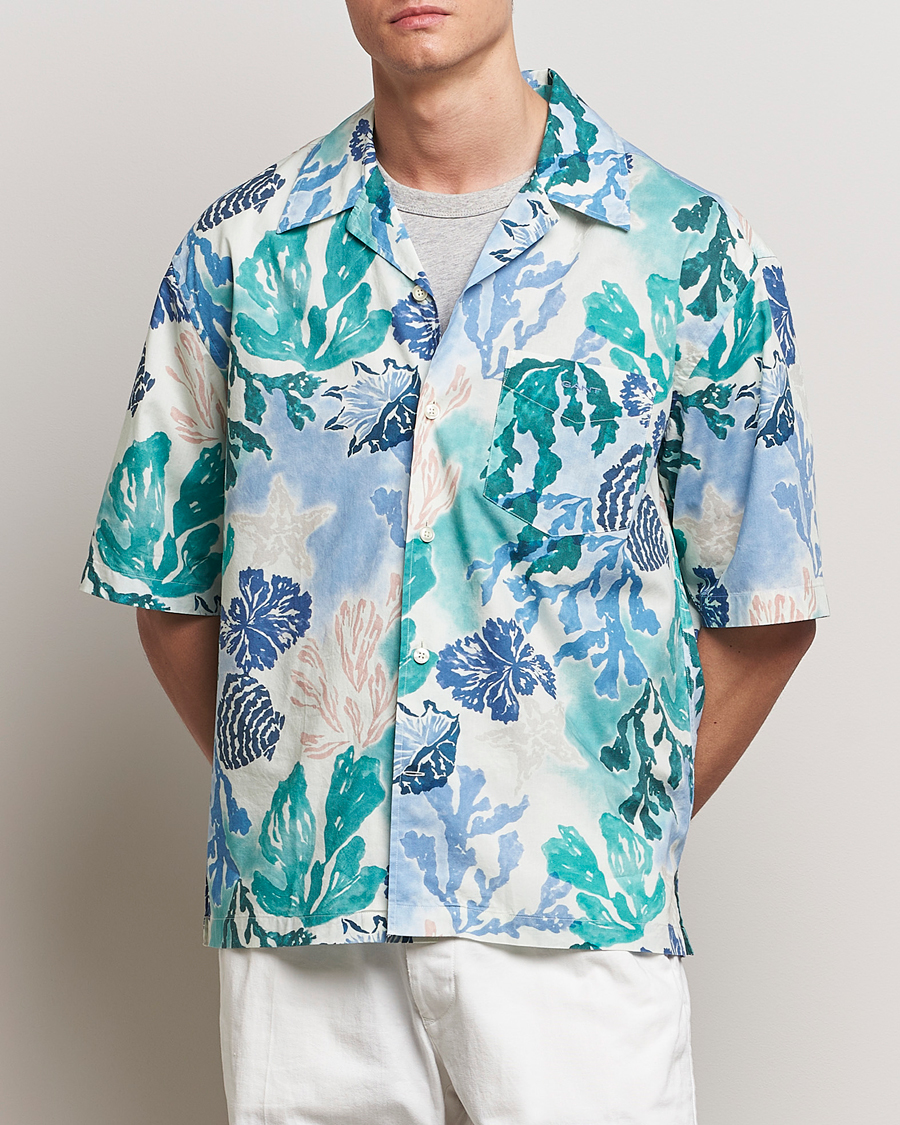 Men | What's new | GANT | Camp Collar Sea Print Short Sleeve Shirt Rich Blue