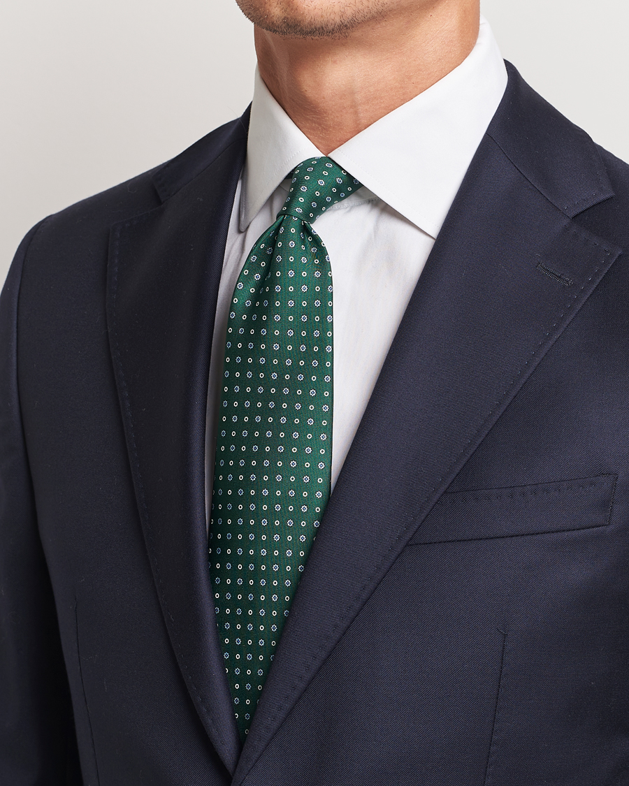 E. Marinella ダークグリーン ネクタイ E. Marinella 3-Fold Printed Silk Tie Dark Green at CareOfCarl.com
