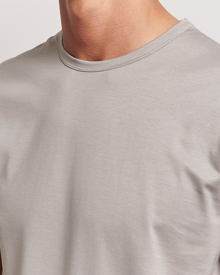 Men | T-Shirts | Sunspel | Crew Neck Q82 Cotton T-Shirt Mid Grey