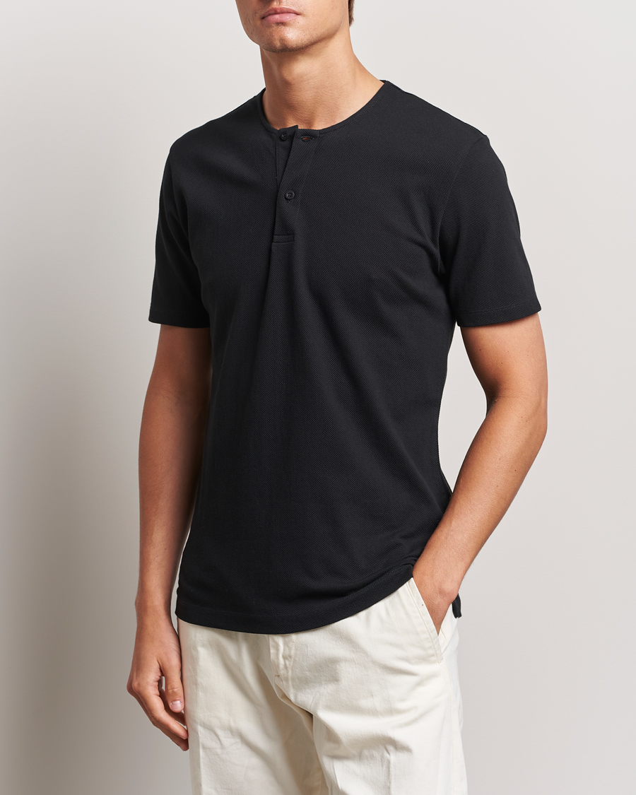 Men | T-Shirts | Sunspel | Riviera Henley Black