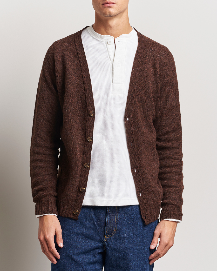 Men | Sweaters & Knitwear | Harley Of Scotland | Supersoft Lambswool Cardigan Coffee