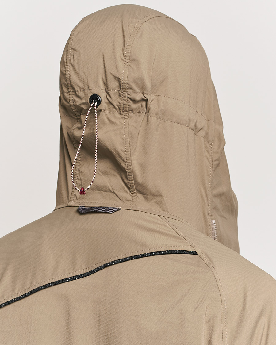 Men | Coats & Jackets | Klättermusen | 74 Levitend Active Hooded Jacket Dark Khaki