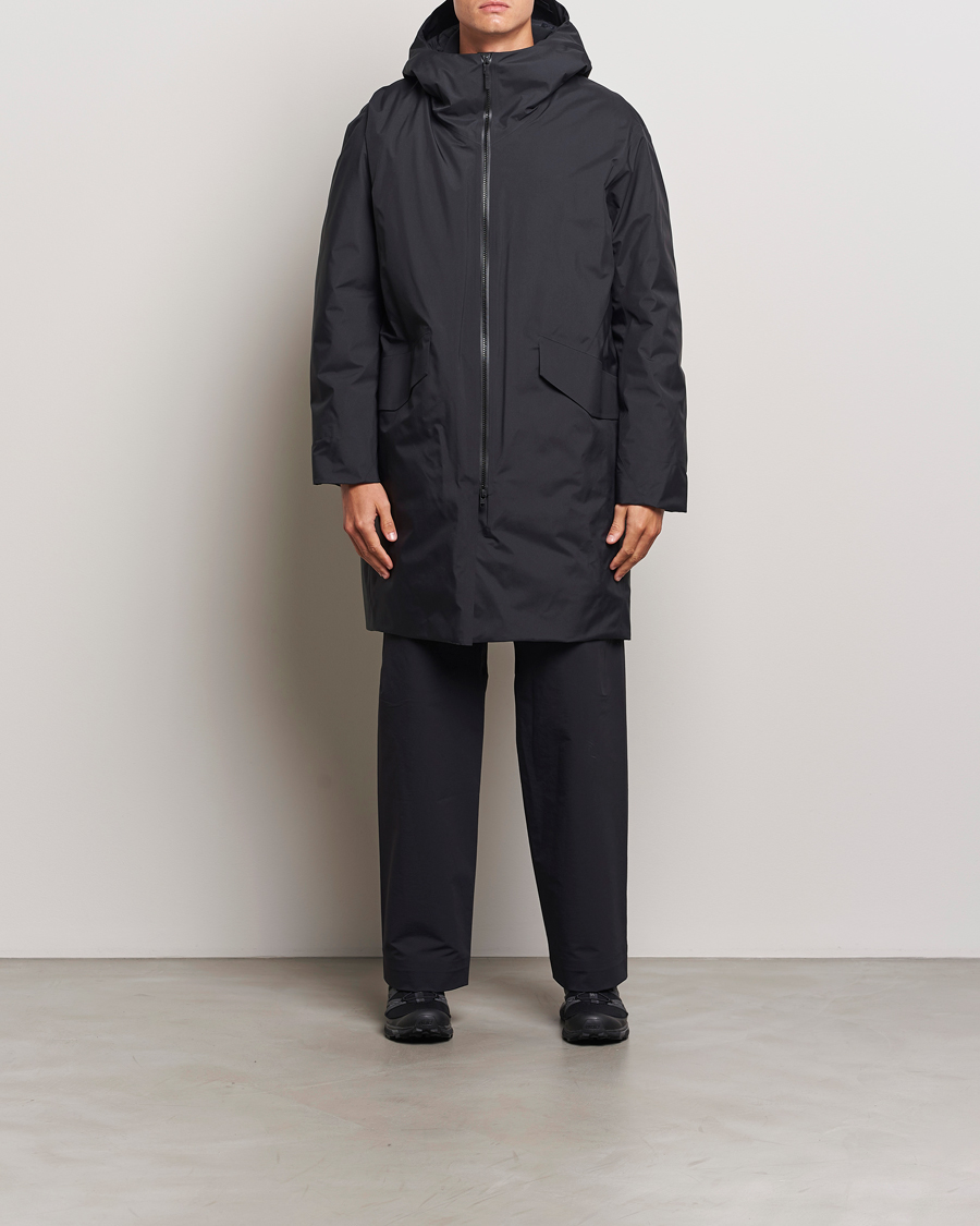 Men | Coats & Jackets | Arc'teryx Veilance | Monitor Down Coat Phantasm