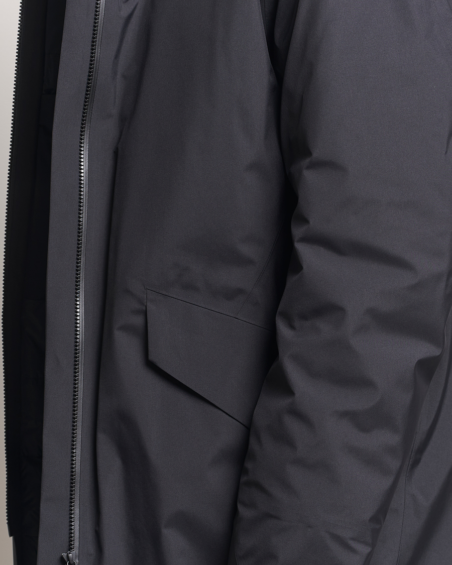 Men | Coats & Jackets | Arc'teryx Veilance | Monitor Down Coat Phantasm