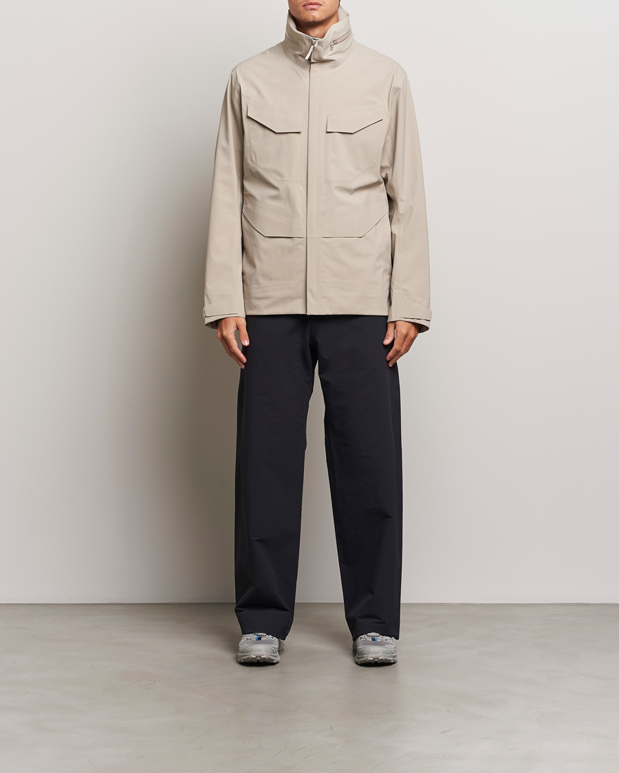 Men | Trousers | Arc'teryx Veilance | Corbell Softshell Pants Black