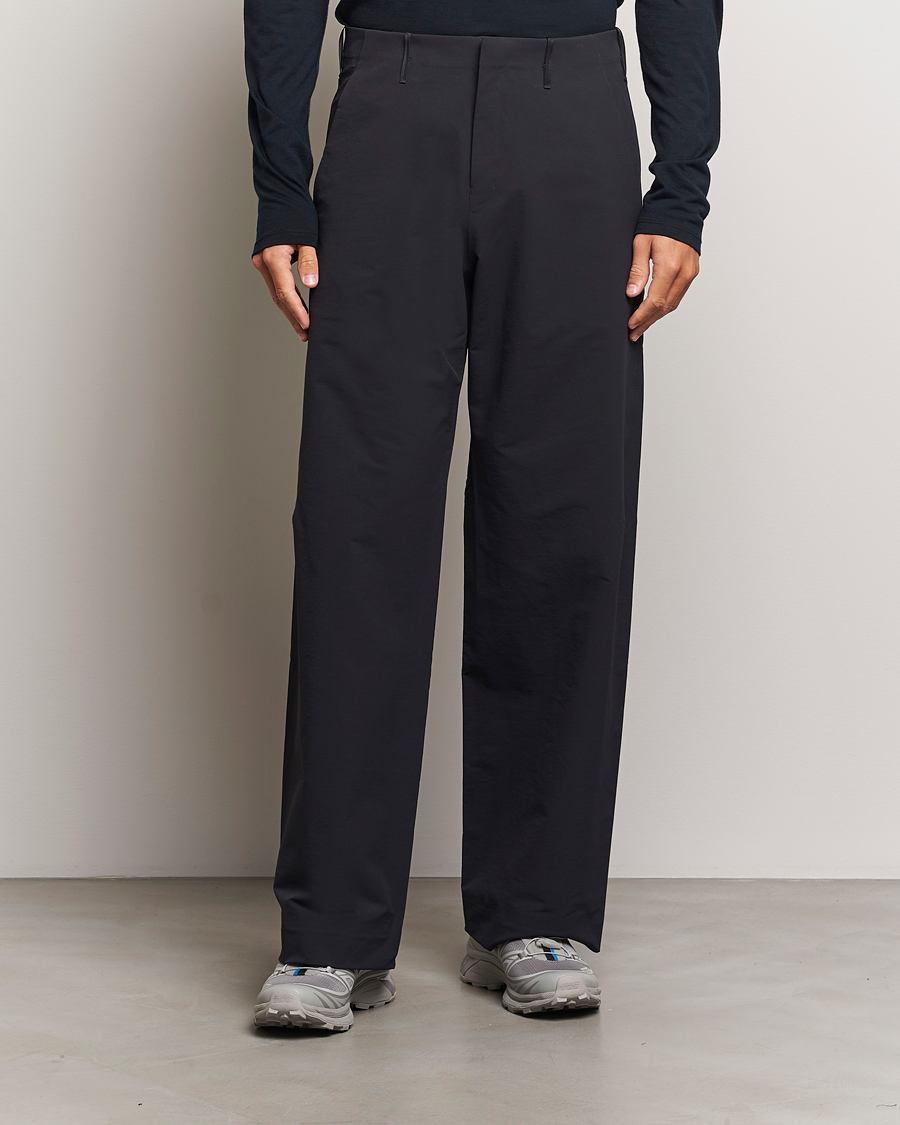 Men | Trousers | Arc'teryx Veilance | Corbell Softshell Pants Black