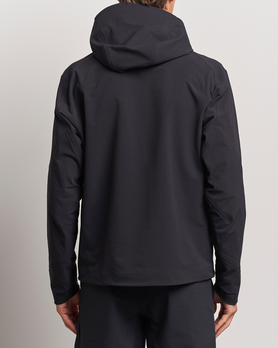 Men | Coats & Jackets | Arc'teryx Veilance | Isogon GORE-TEX Hooded Shell Jacket Black