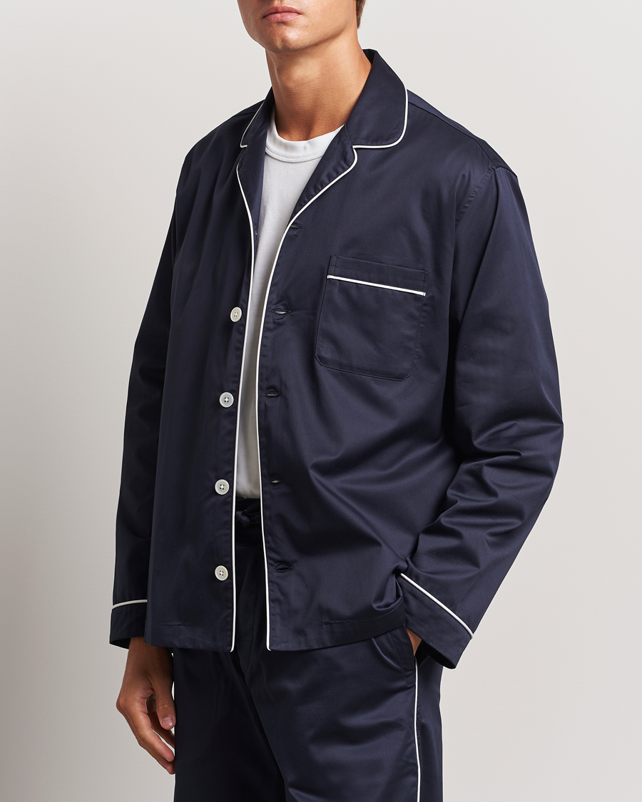 Men | Pyjamas & Robes | Tekla | Sateen Pyjama Shirt Chelsea Navy