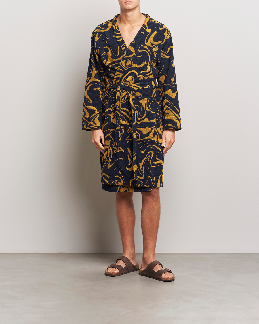 Men | Pyjamas & Robes | OAS | Marble Robe Black/Yellow