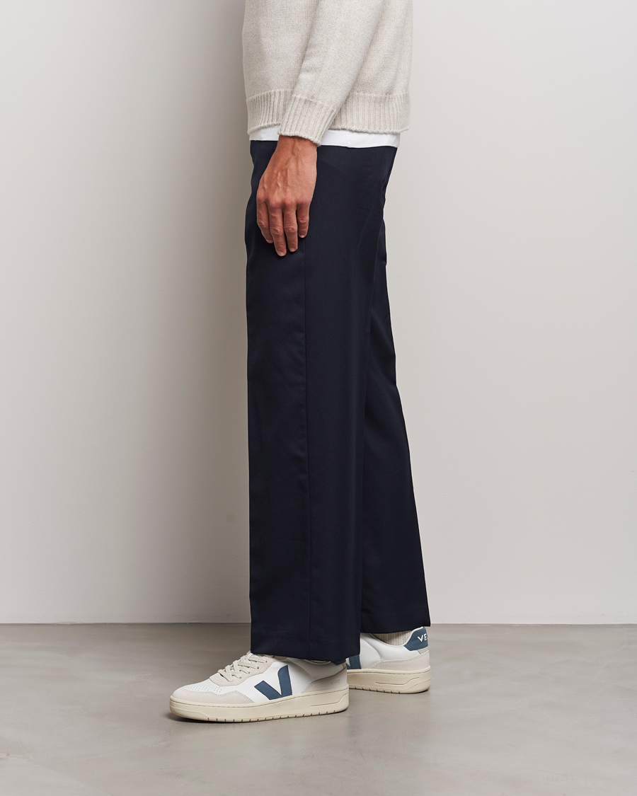 Men | Sneakers | Veja | V-90 Sneaker Extra White/California