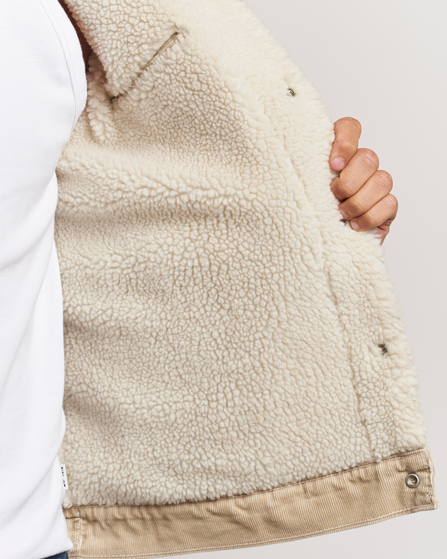 Men | Coats & Jackets | Levi's | Type III Sherpa Trucker Fields Of Rye Cord