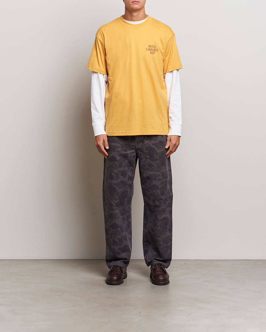 Men | T-Shirts | Carhartt WIP | Hotel Keys Organic Cotton T-Shirt Winter Spice
