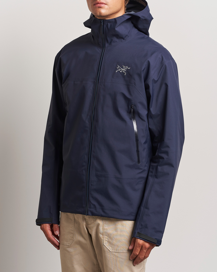 Men | Coats & Jackets | Arc'teryx | Beta Jacket Black Sapphire