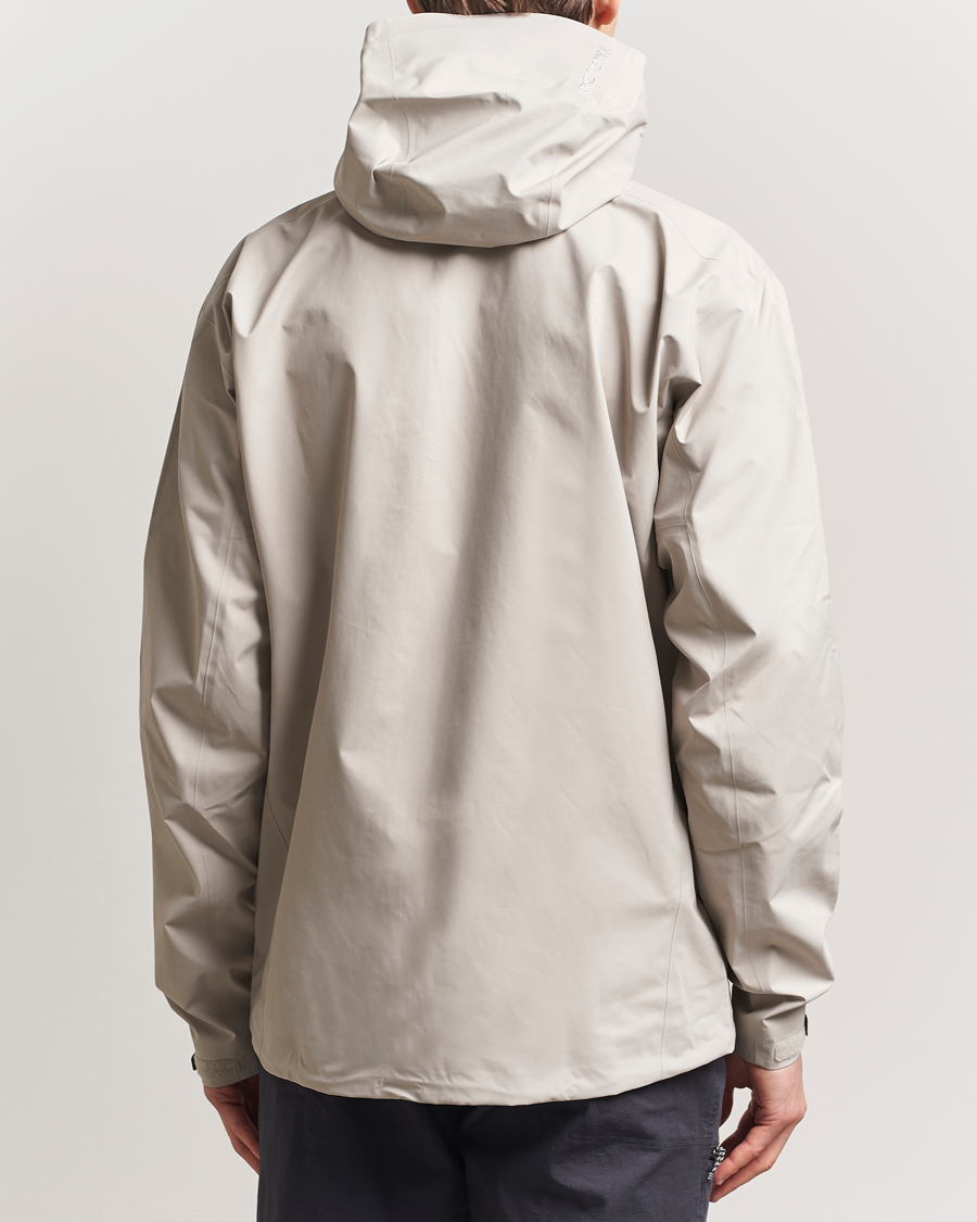Men | Coats & Jackets | Arc'teryx | Beta Gore-Tex Jacket Rune