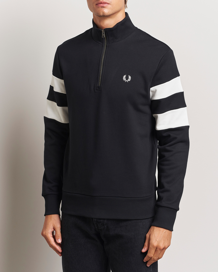 Men | Sweaters & Knitwear | Fred Perry | Tipped Sleeve Half Zip Sweatshirt Black