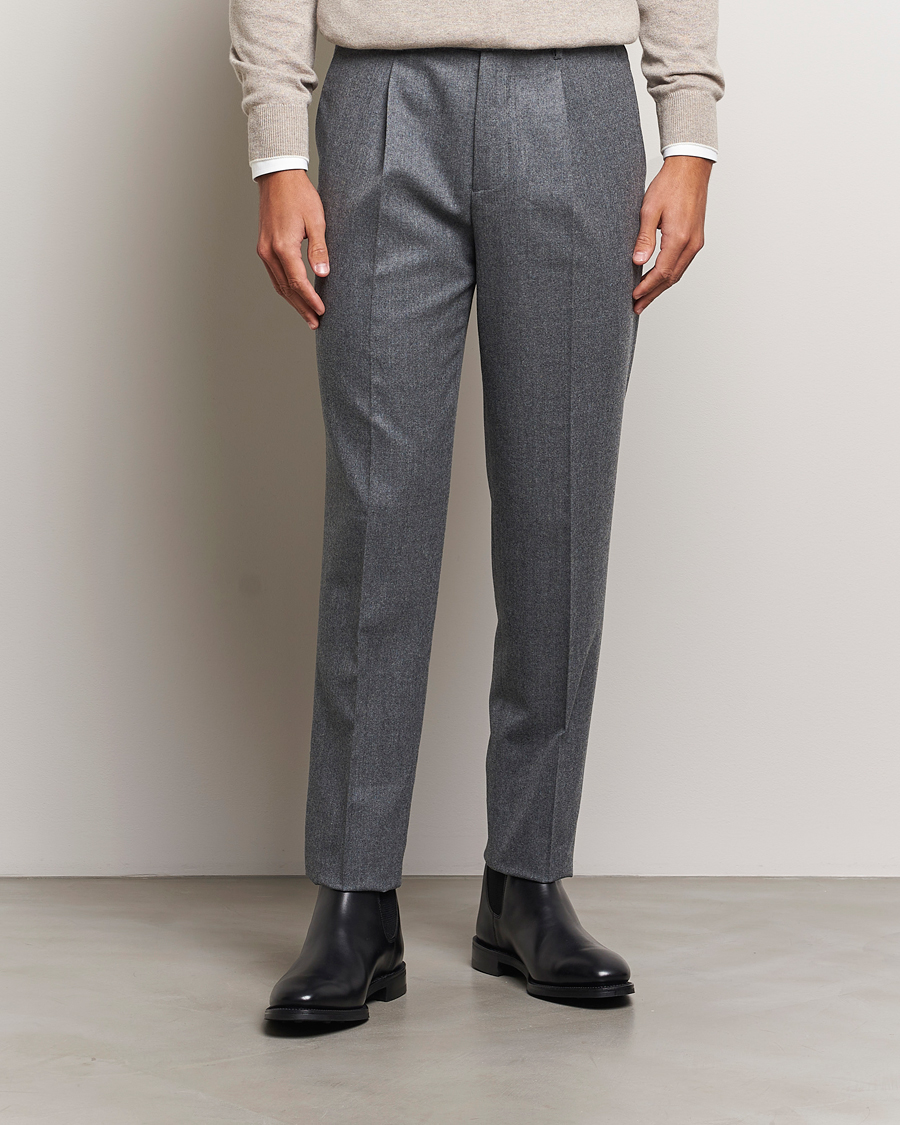 Men | Trousers | Brunello Cucinelli | Slim Fit Pleated Flannel Trousers Grey Melange