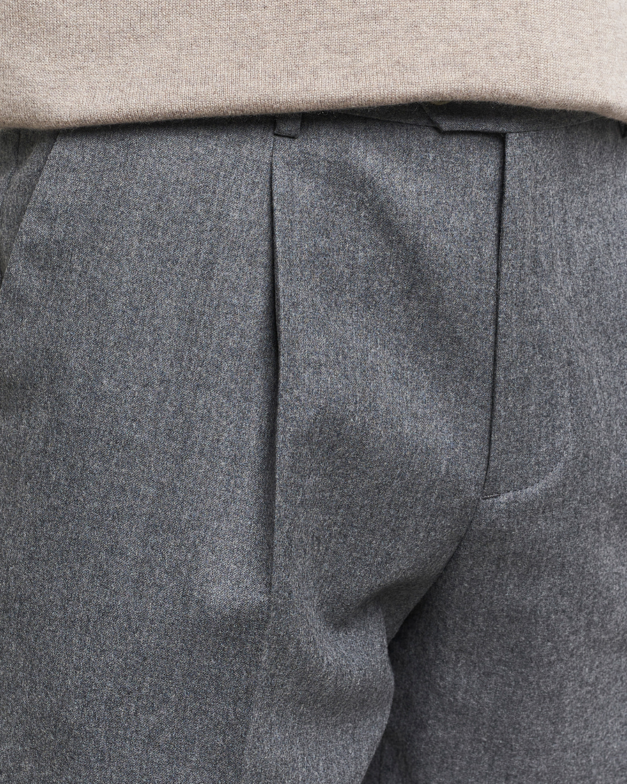 Men | Trousers | Brunello Cucinelli | Slim Fit Pleated Flannel Trousers Grey Melange