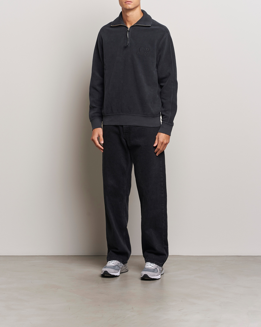 Men | Sweaters & Knitwear | C.P. Company | Brushed Diagonal Fleece Half Zip Grey Black