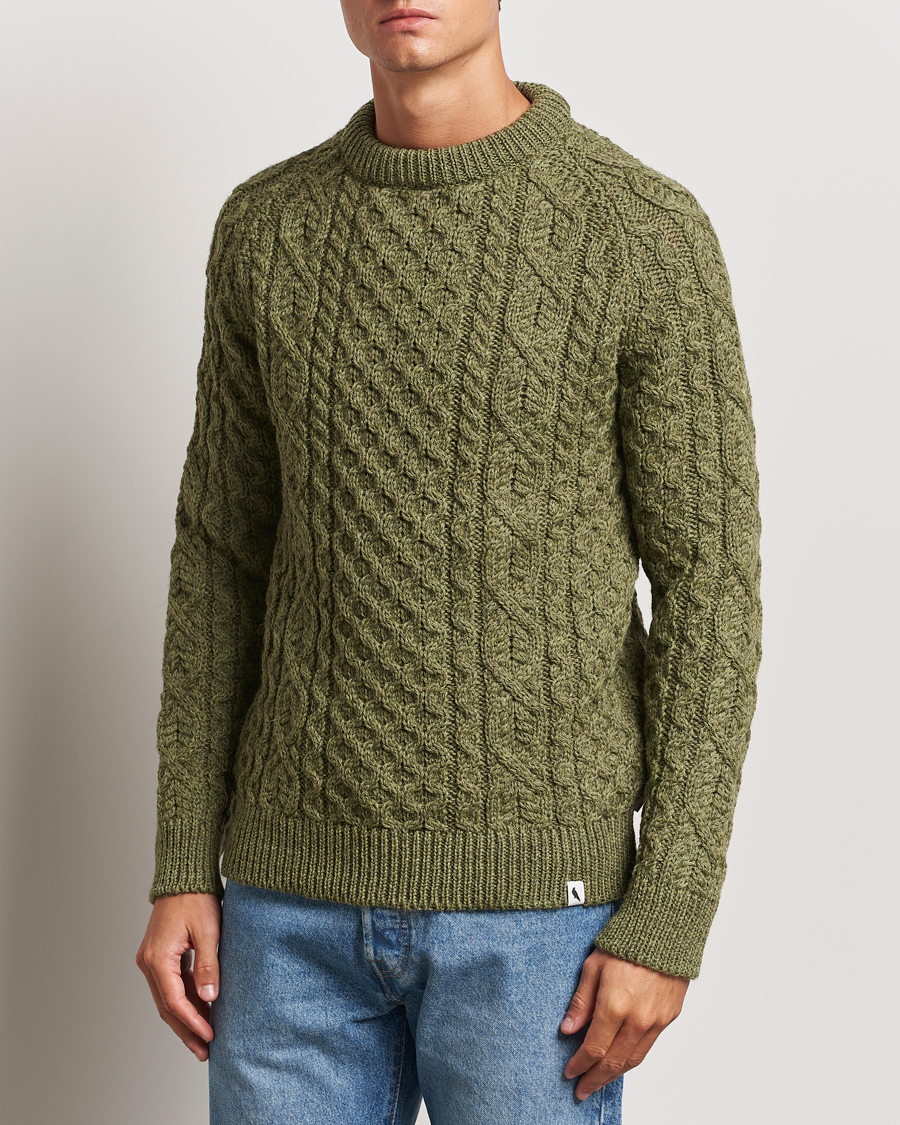 Men | Sweaters & Knitwear | Peregrine | Hudson Wool Aran Knitted Jumper Apple