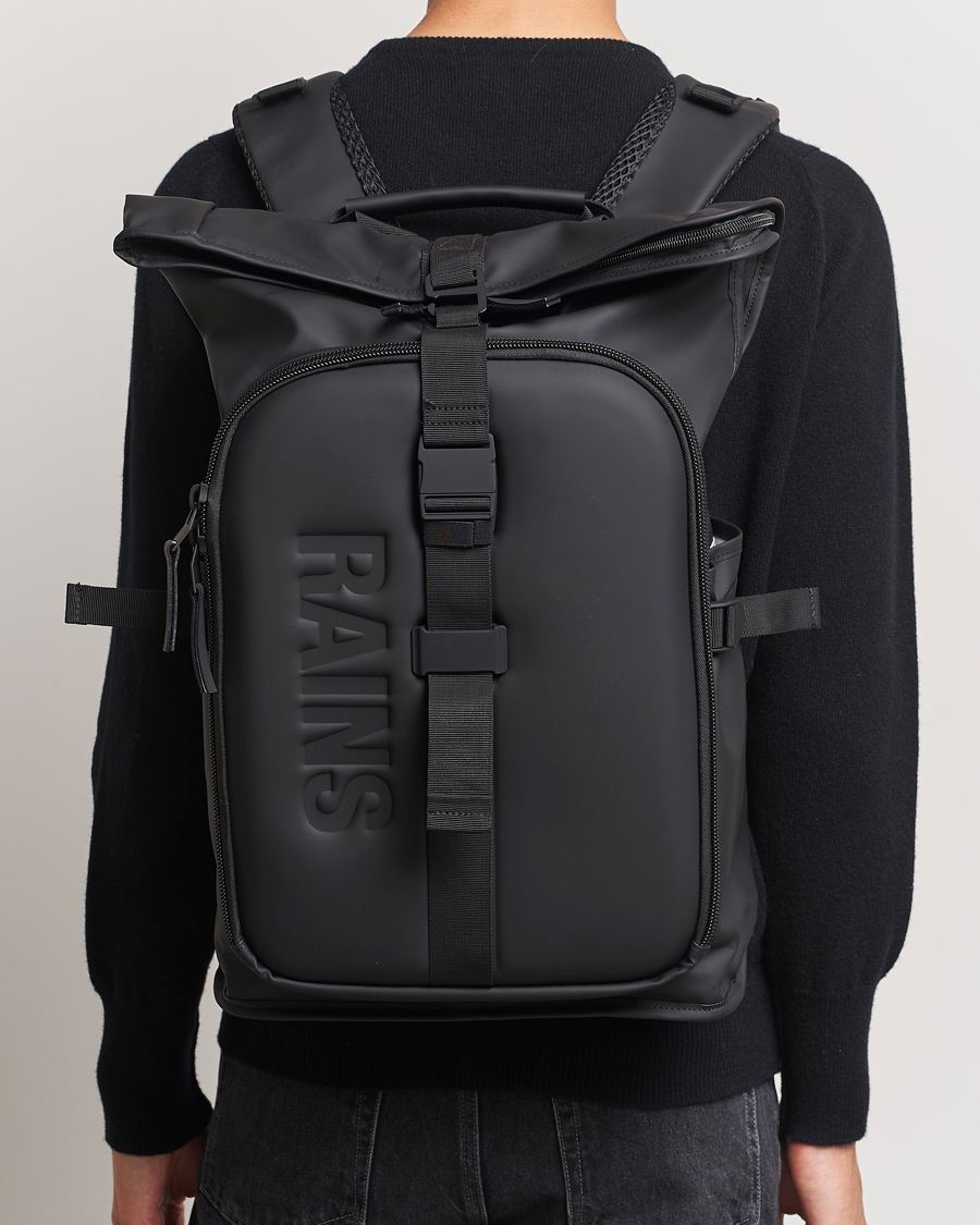 Men | RAINS Texel Moulded Backpack Black | RAINS | Texel Moulded Backpack Black