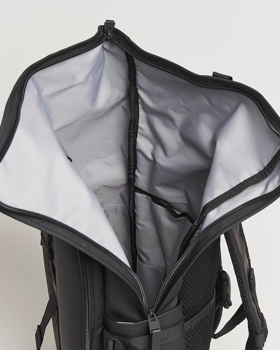 Men | RAINS Texel Moulded Backpack Black | RAINS | Texel Moulded Backpack Black