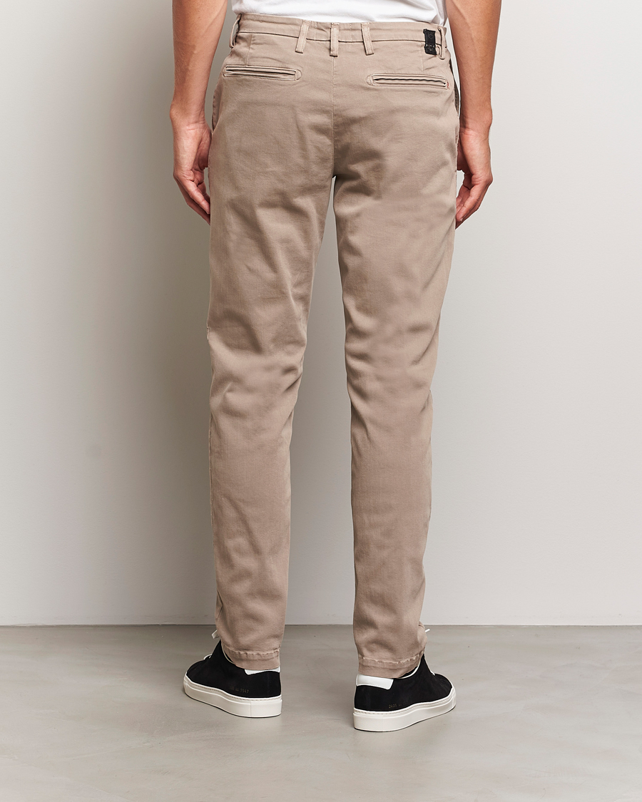 Men | Trousers | Replay | Benni Hyperflex X-Lite Chinos Sand