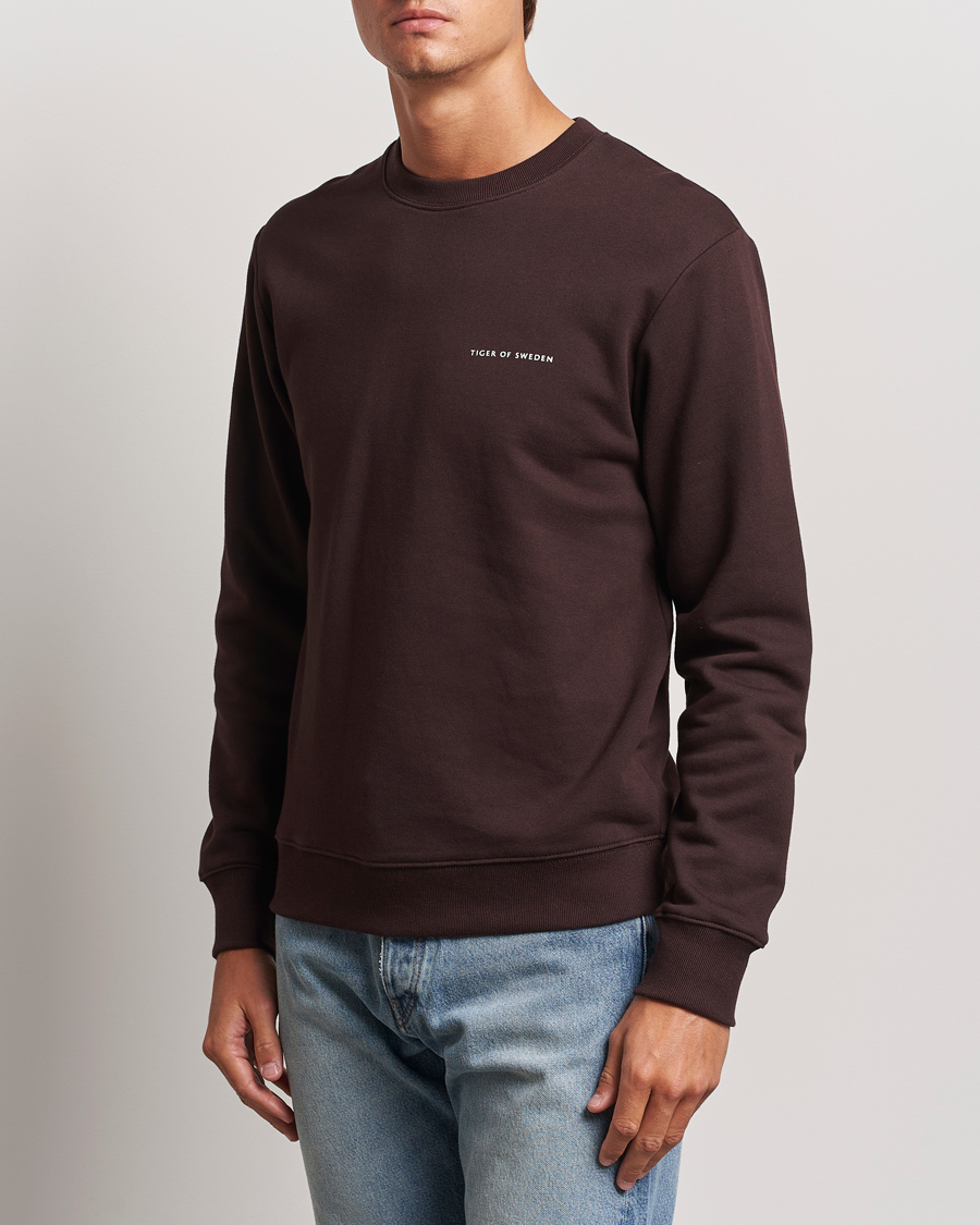 Men | Sweaters & Knitwear | Tiger of Sweden | Emerson Crew Neck Sweatshirt Dark Chocolate