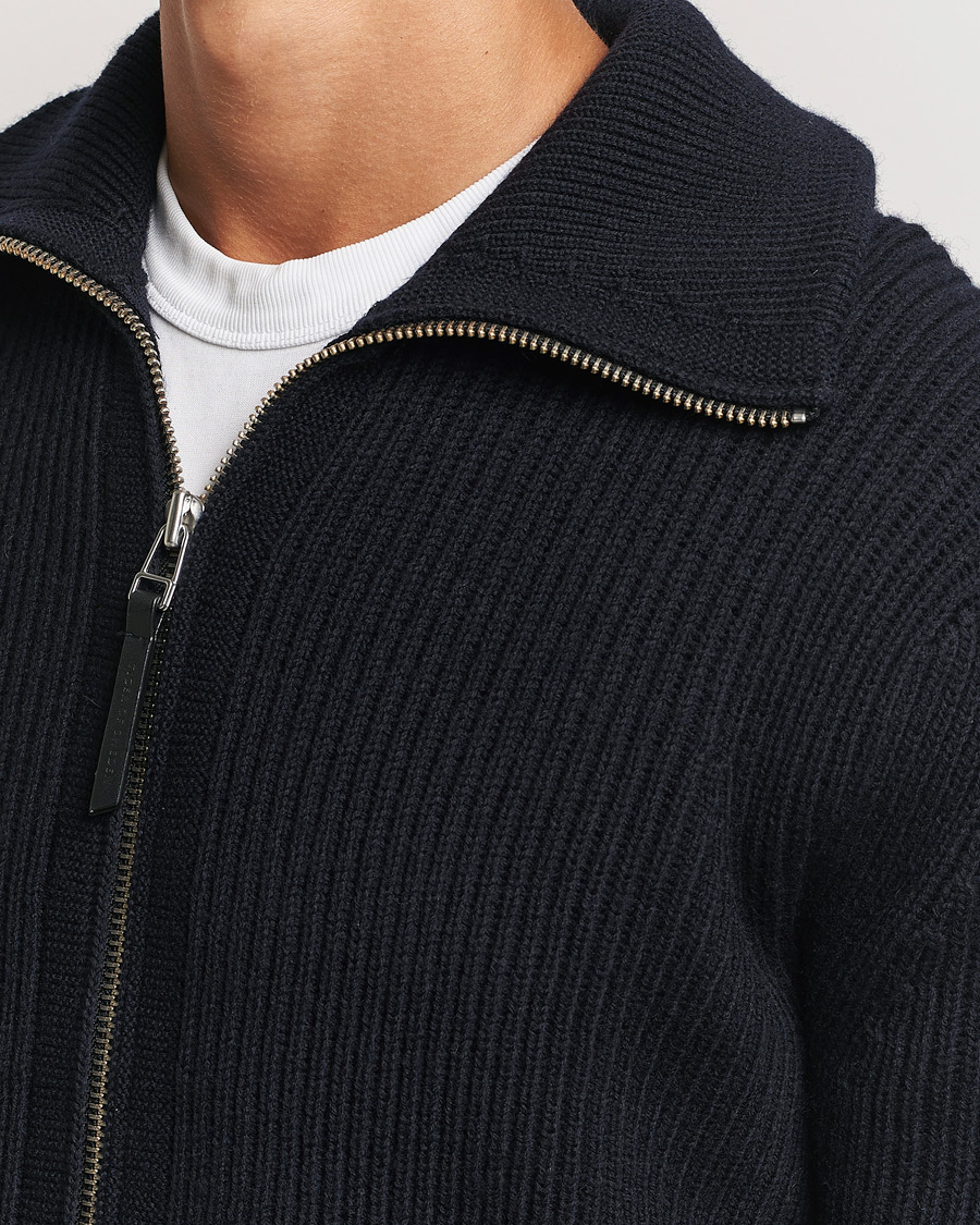 Men | Sweaters & Knitwear | Tiger of Sweden | Niall Heavy Knitted Full Zip Light Ink
