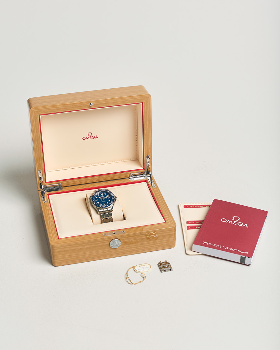 Men | Omega Pre-Owned Seamaster Diver 300M 210.30.42.20.03.001 Silver | Omega Pre-Owned | Seamaster Diver 300M 210.30.42.20.03.001 Silver