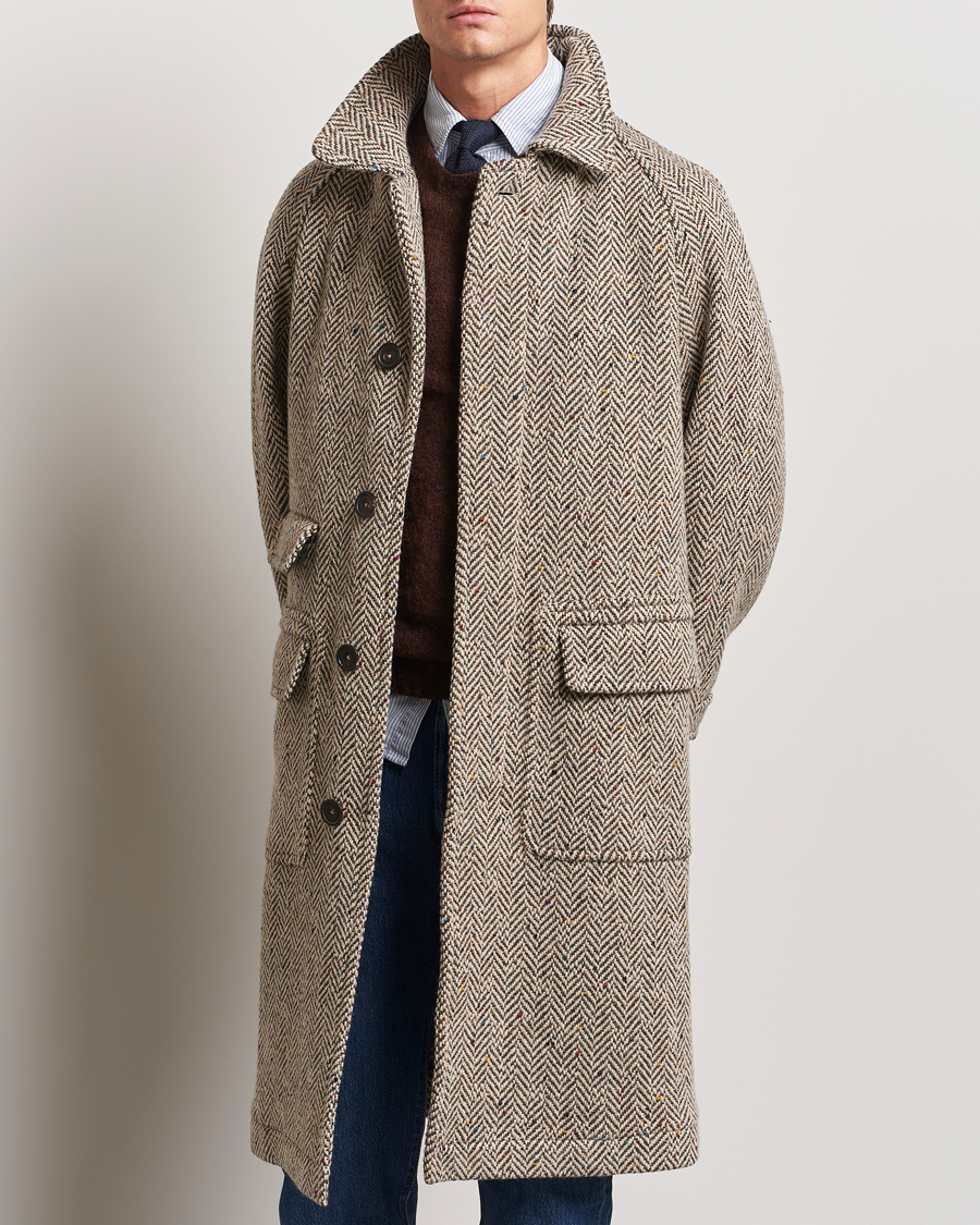 Men | Coats & Jackets | Drake's | Herringbone Tweed Raglan Coat Oat Fleck