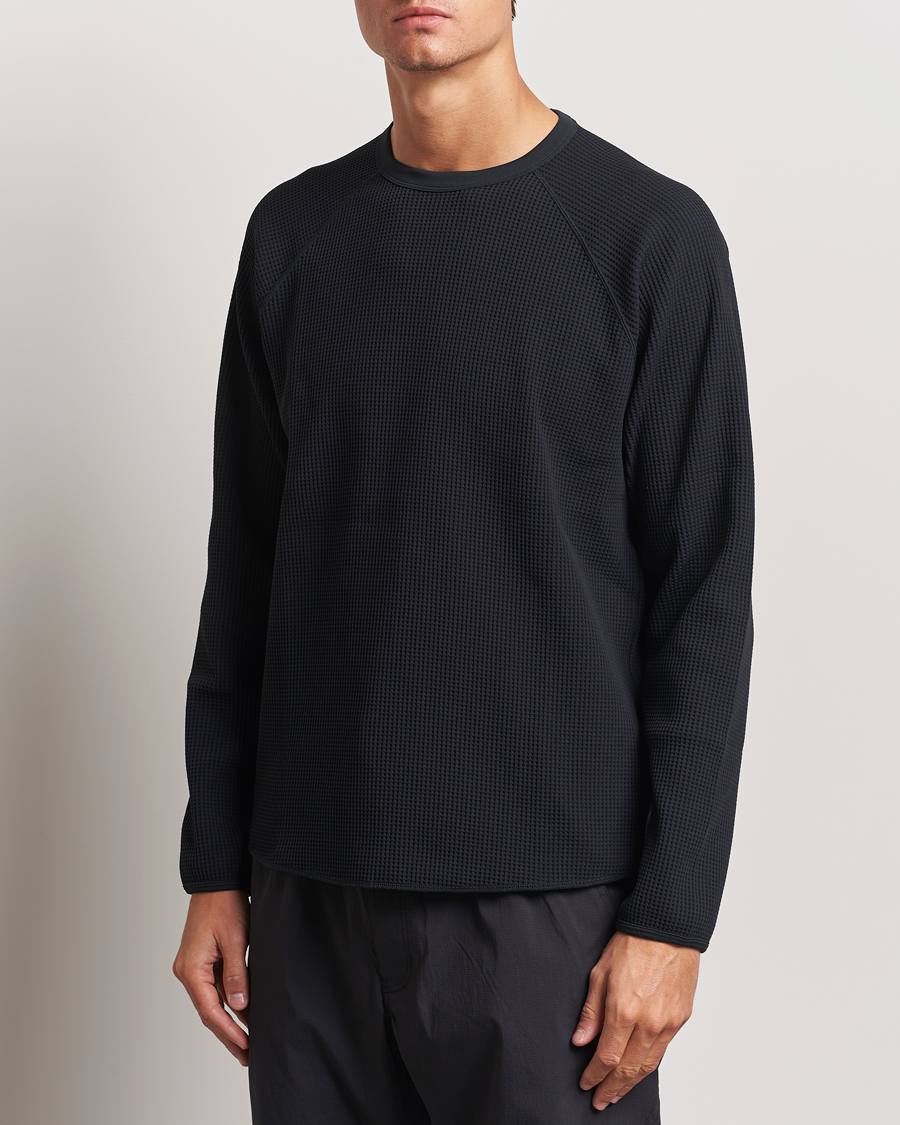 Men | T-Shirts | Goldwin | WF Light Long Sleeve T-Shirt Black
