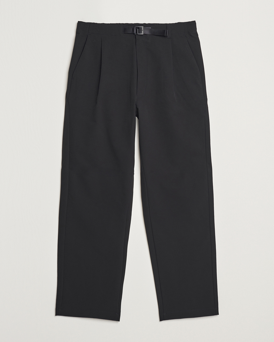 Men | Trousers | Goldwin | One Tuck Tapered Stretch Pants Black