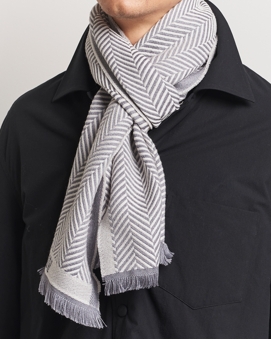 Men | Giorgio Armani Wool Chevron Scarf Light Grey | Giorgio Armani | Wool Chevron Scarf Light Grey