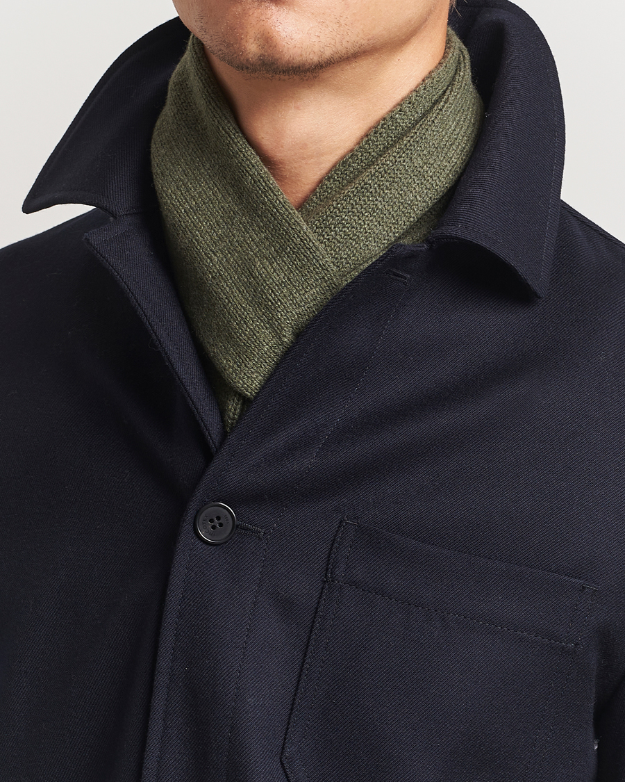 Men | Piacenza Cashmere Short Loop Cashmere Scarf Olive | Piacenza Cashmere | Short Loop Cashmere Scarf Olive