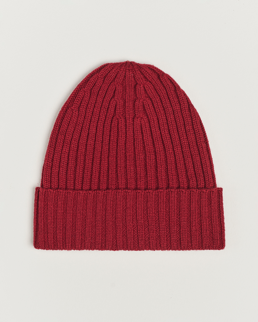 Men | Piacenza Cashmere Ribbed Cashmere Beanie Burgundy | Piacenza Cashmere | Ribbed Cashmere Beanie Burgundy
