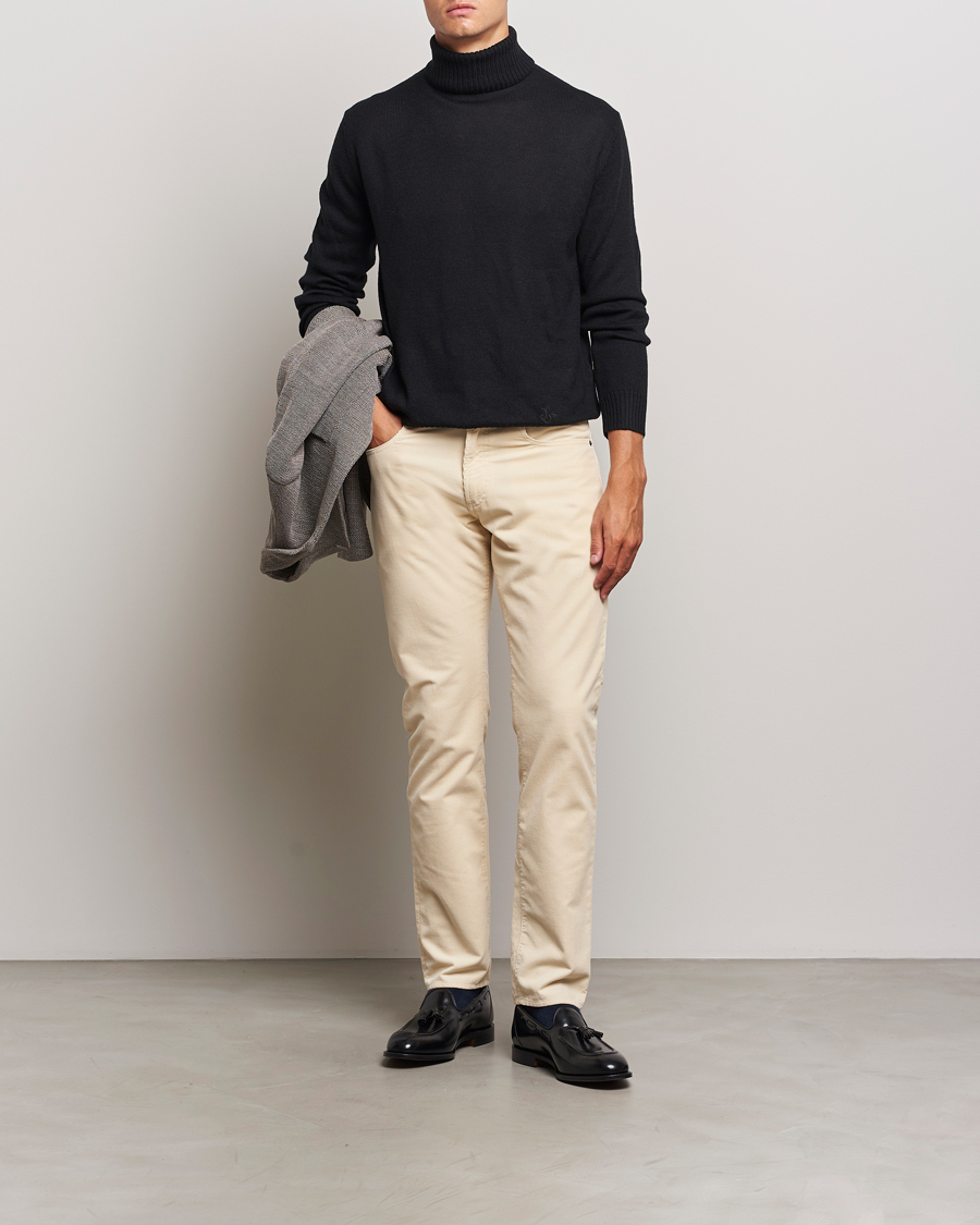 Men | Trousers | Ralph Lauren Purple Label | Slim Fit 5-Pocket Corduroy Pants Cream