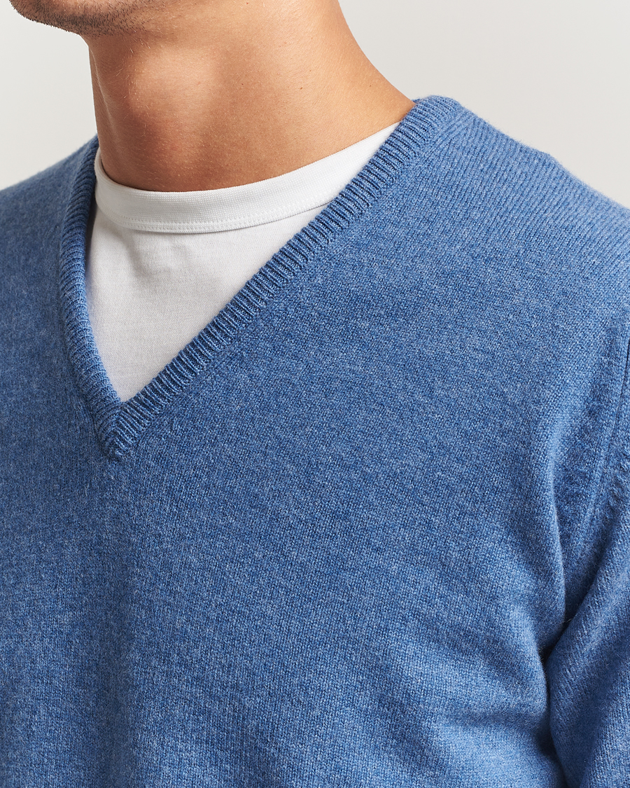 Men | Sweaters & Knitwear | William Lockie | Rob Lambswool V-Neck Clyde