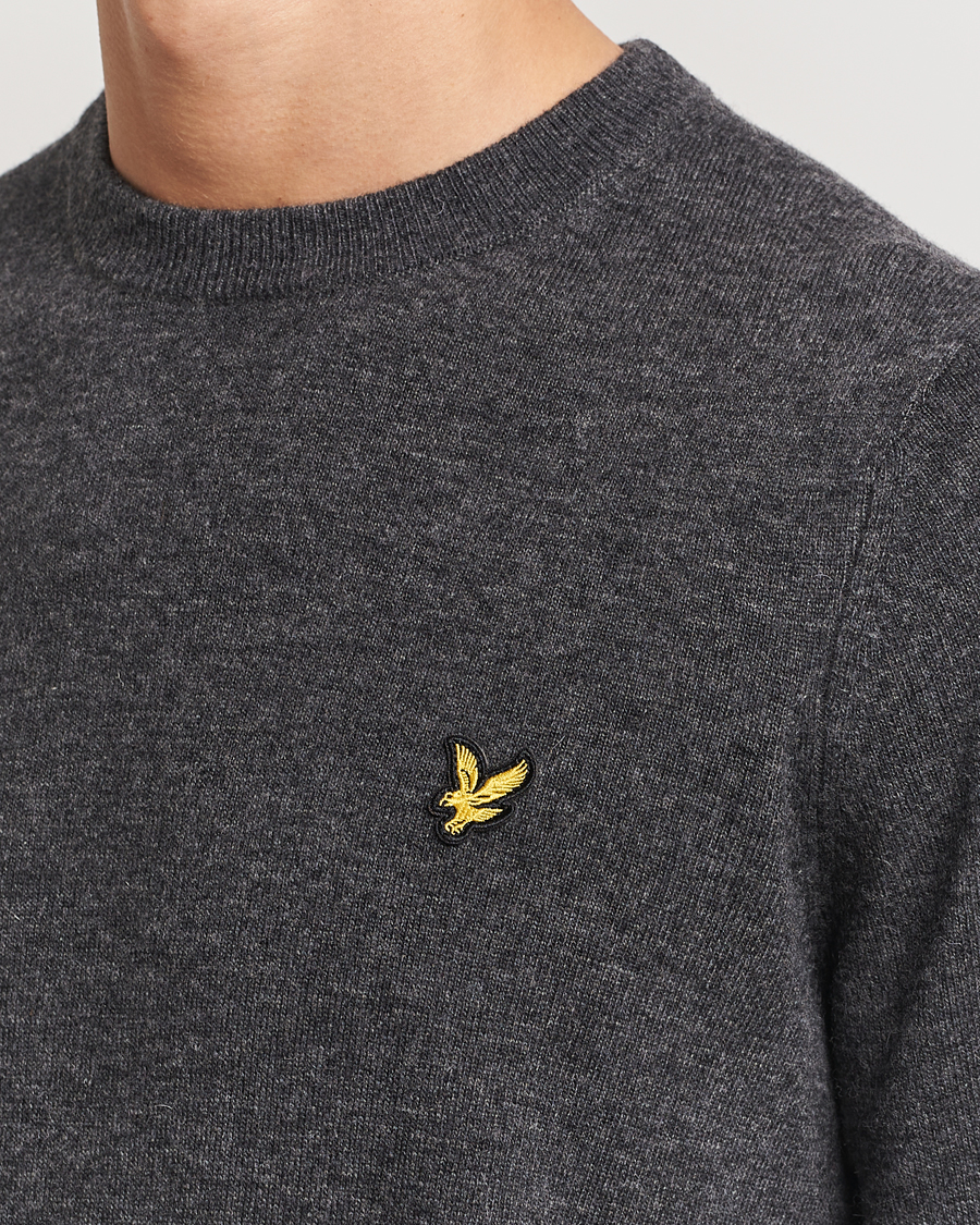 Men | Sweaters & Knitwear | Lyle & Scott | Lambswool Crew Neck Pullover Charcoal Marl