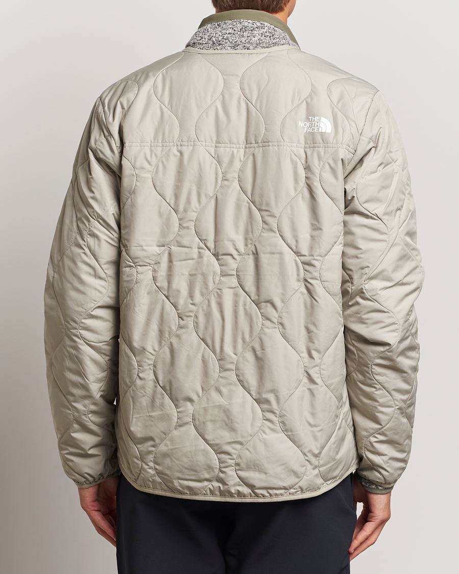 Men | Coats & Jackets | The North Face | Ampato Quilted Liner Grey