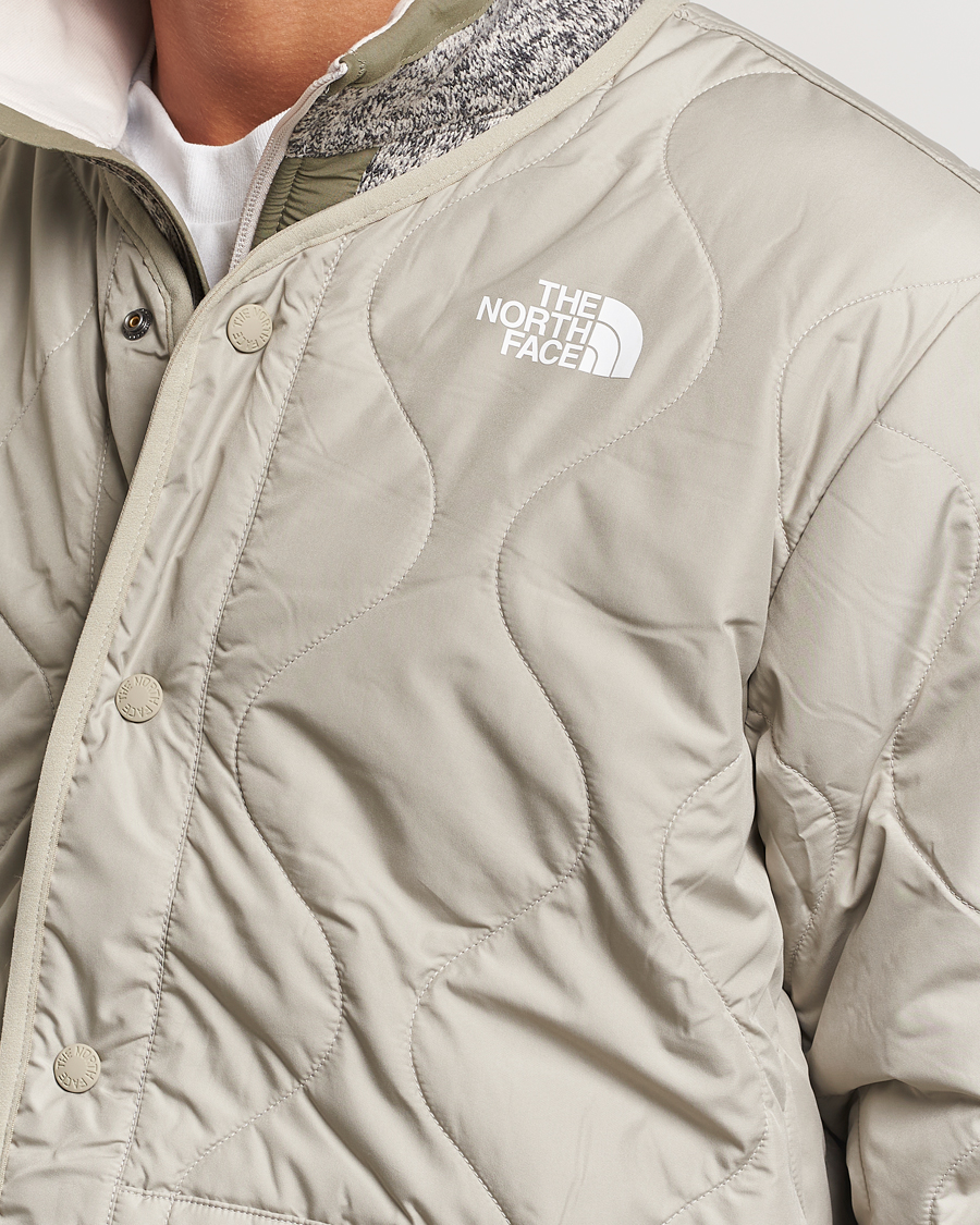 Men | Coats & Jackets | The North Face | Ampato Quilted Liner Grey