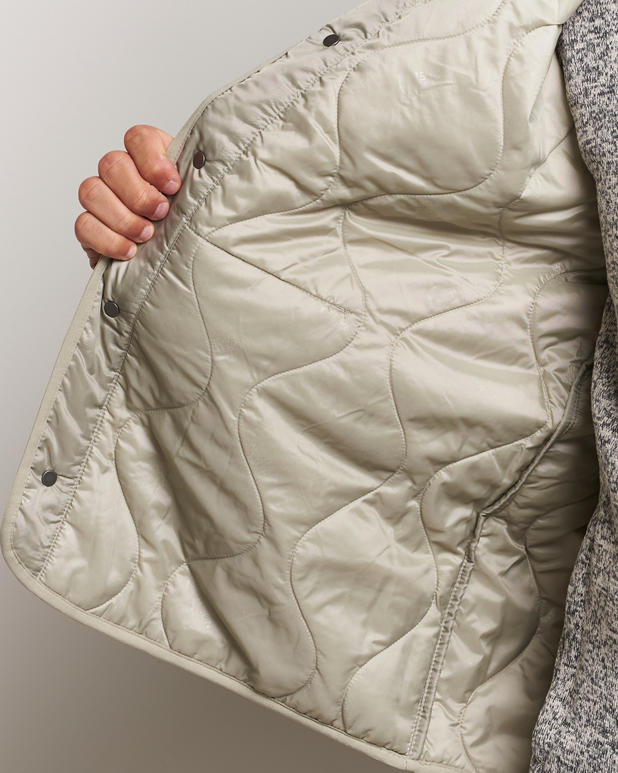 Men | Coats & Jackets | The North Face | Ampato Quilted Liner Grey