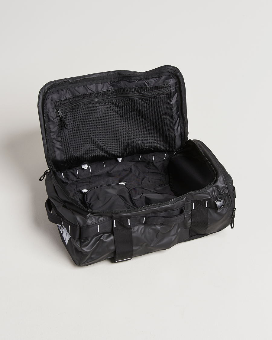 Men | The North Face Base Camp Voyager Duffel 32L Black | The North Face | Base Camp Voyager Duffel 32L Black