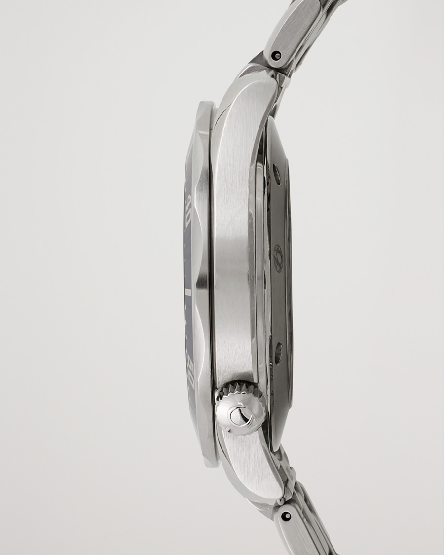 Men | Omega Pre-Owned Seamaster Diver 300M Red 2221.80.00 Silver | Omega Pre-Owned | Seamaster Diver 300M Red 2221.80.00 Silver