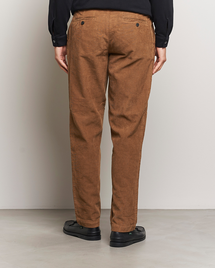 Men | Trousers | Sunspel | Corduroy Chore Trousers Sandstone